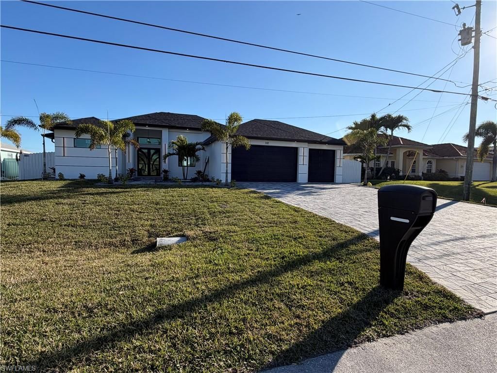 Image 1 of property listing at 112 NE 6th ST, Cape Coral, FL 33909