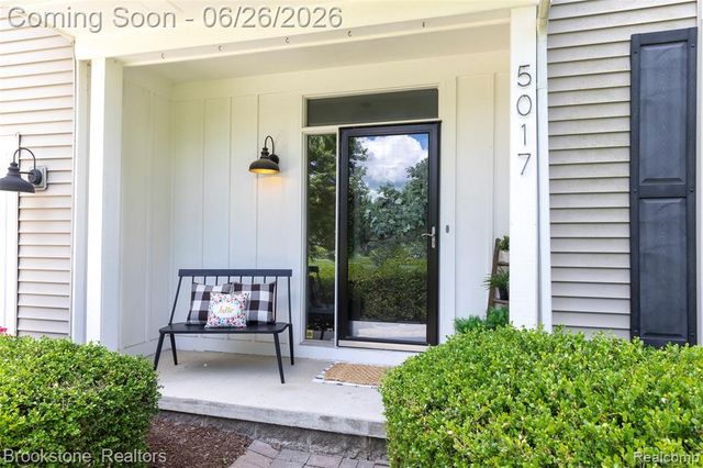 5017 Leyland Drive, Clarkston, MI 48348