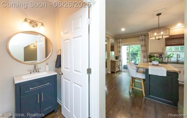 5017 Leyland Drive, Clarkston, MI 48348