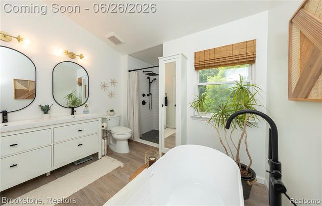 5017 Leyland Drive, Clarkston, MI 48348