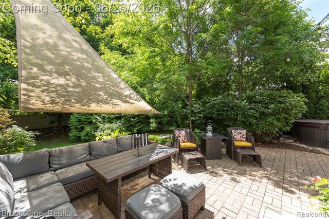 5017 Leyland Drive, Clarkston, MI 48348