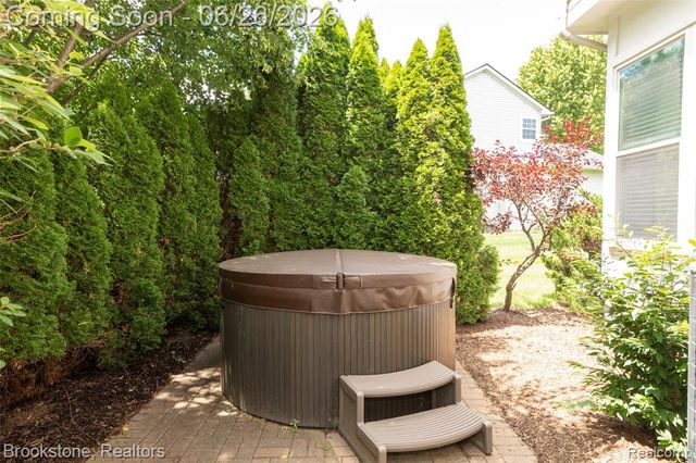 5017 Leyland Drive, Clarkston, MI 48348