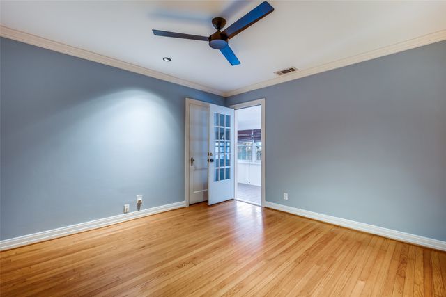 818 Valencia Street, Dallas, TX 75223