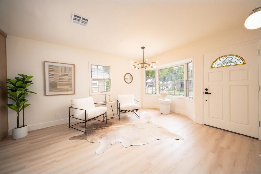 Image 5 of property listing at 1116 Cerise Ave, Torrance, CA 90503