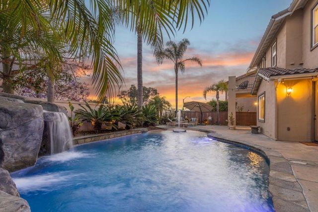 1737 Skimmer Ct, Carlsbad, CA 92011