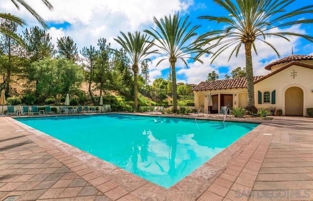 1737 Skimmer Ct, Carlsbad, CA 92011