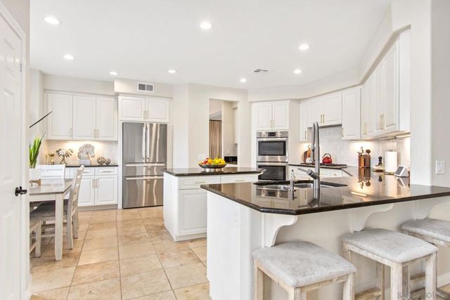 1737 Skimmer Ct, Carlsbad, CA 92011