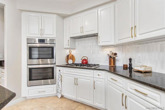 1737 Skimmer Ct, Carlsbad, CA 92011