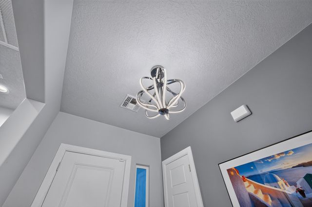 1691 Tesoro Loop NW, Los Lunas, NM 87031