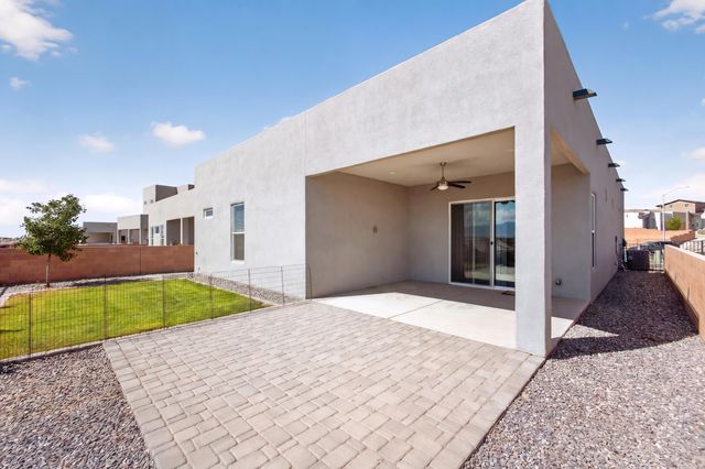 1691 Tesoro Loop NW, Los Lunas, NM 87031