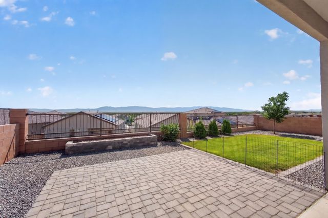 1691 Tesoro Loop NW, Los Lunas, NM 87031