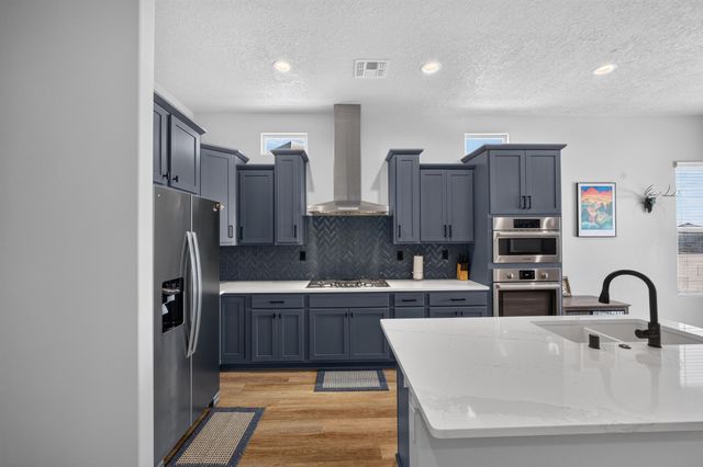 1691 Tesoro Loop NW, Los Lunas, NM 87031