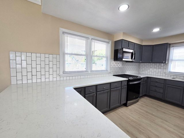 732 Arthur AVENUE, Racine, WI 53405