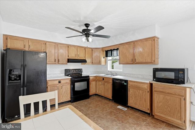 252 WISE AVE, Strasburg, VA 22657