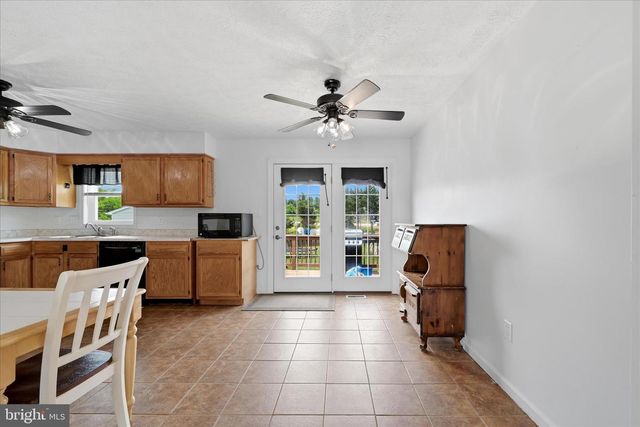 252 WISE AVE, Strasburg, VA 22657