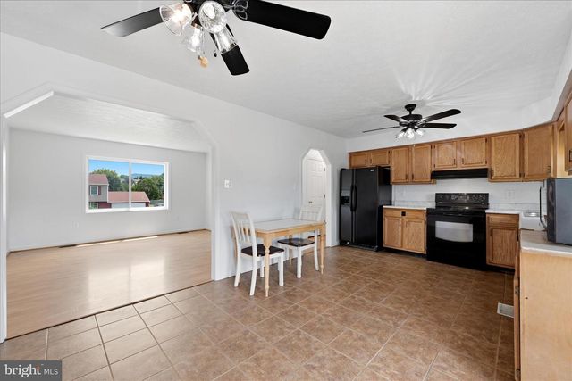 252 WISE AVE, Strasburg, VA 22657