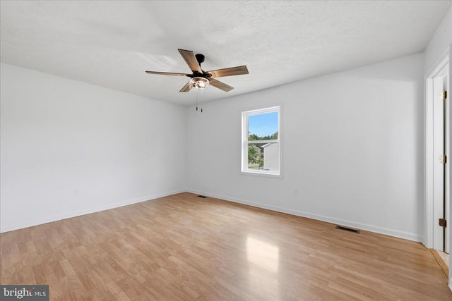 252 WISE AVE, Strasburg, VA 22657