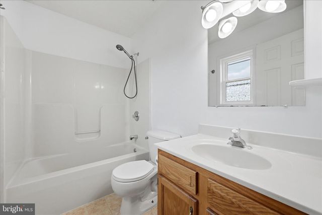 252 WISE AVE, Strasburg, VA 22657
