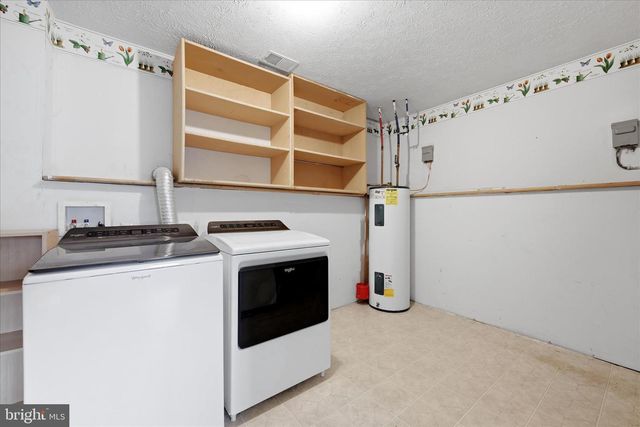 252 WISE AVE, Strasburg, VA 22657