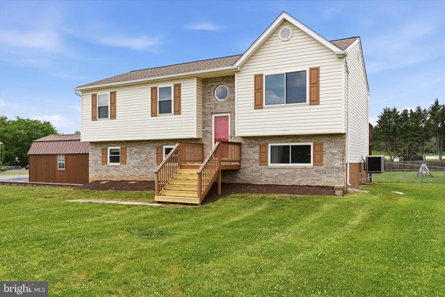 252 WISE AVE, Strasburg, VA 22657