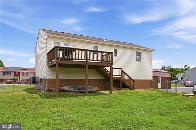 252 WISE AVE, Strasburg, VA 22657