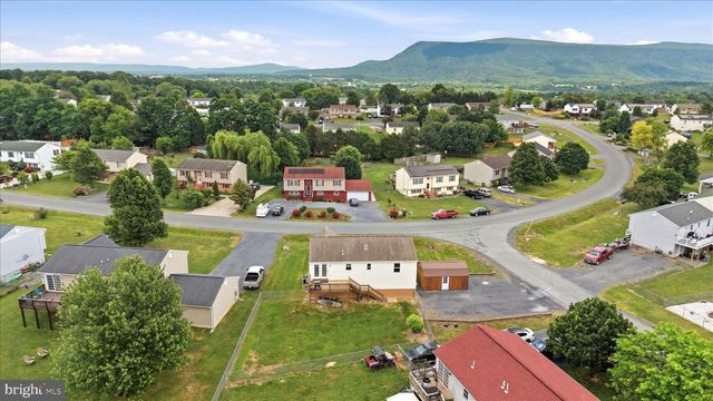 252 WISE AVE, Strasburg, VA 22657