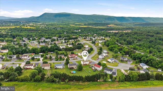 252 WISE AVE, Strasburg, VA 22657