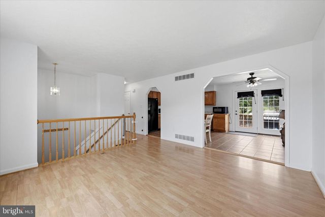 252 WISE AVE, Strasburg, VA 22657