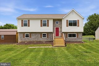 252 WISE AVE, Strasburg, VA 22657