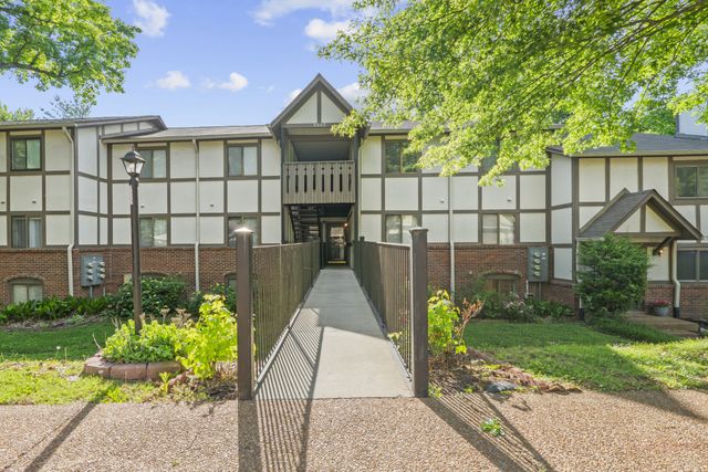 5322 Edmondson Pike Apt 2, Nashville, TN 37211