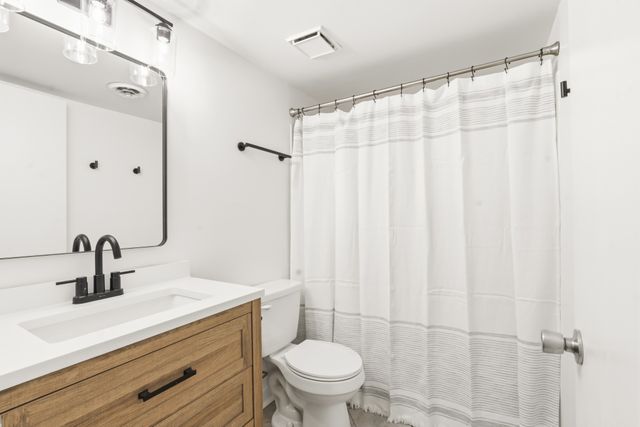 5322 Edmondson Pike Apt 2, Nashville, TN 37211
