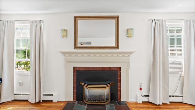 66 Oakdale Road, North Kingstown, RI 02852