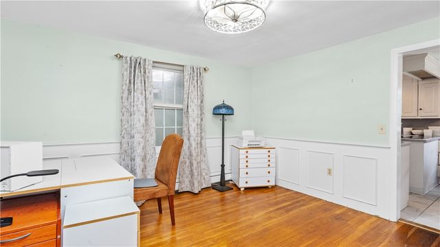 66 Oakdale Road, North Kingstown, RI 02852