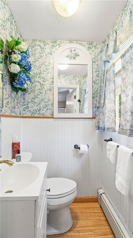 66 Oakdale Road, North Kingstown, RI 02852