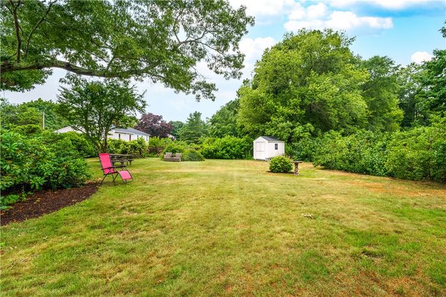 66 Oakdale Road, North Kingstown, RI 02852