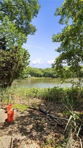 66 Oakdale Road, North Kingstown, RI 02852