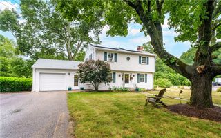66 Oakdale Road, North Kingstown, RI 02852