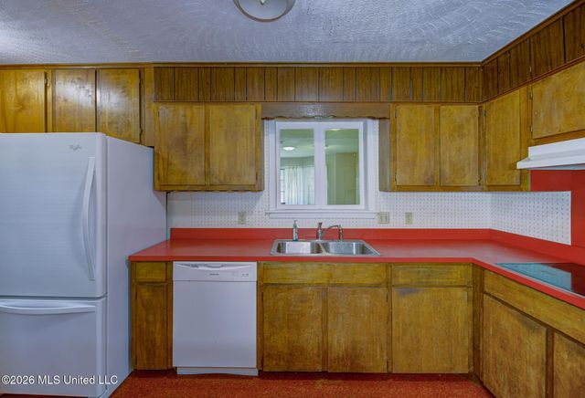 905 Wildwood Drive, Clinton, MS 39056