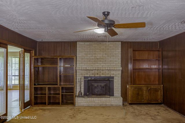 905 Wildwood Drive, Clinton, MS 39056
