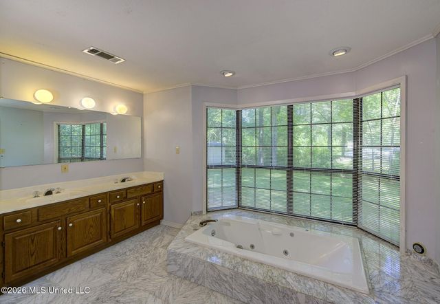 905 Wildwood Drive, Clinton, MS 39056