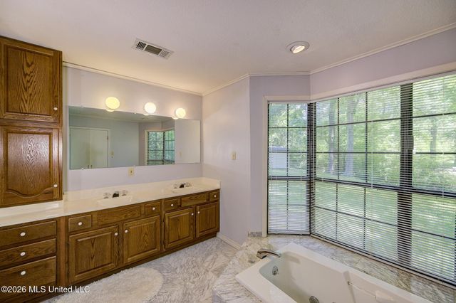 905 Wildwood Drive, Clinton, MS 39056
