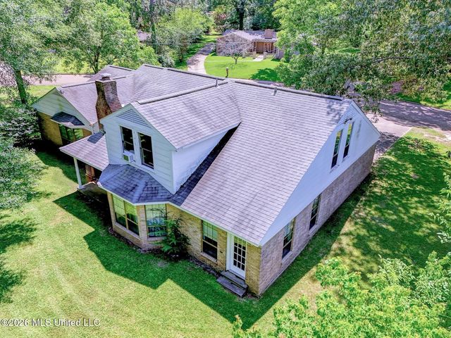 905 Wildwood Drive, Clinton, MS 39056