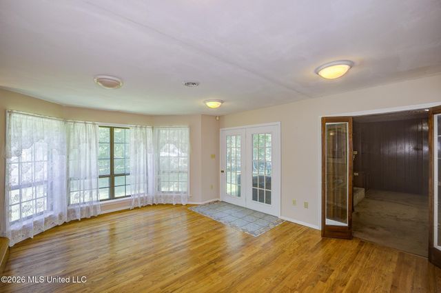 905 Wildwood Drive, Clinton, MS 39056