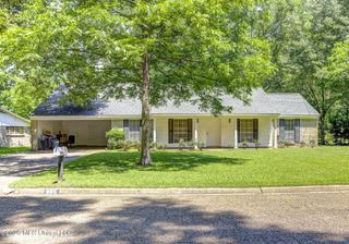 905 Wildwood Drive, Clinton, MS 39056