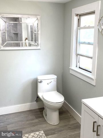 48 ELIZABETH ST, Bordentown, NJ 08505