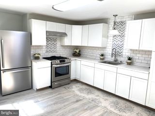 48 ELIZABETH ST, Bordentown, NJ 08505