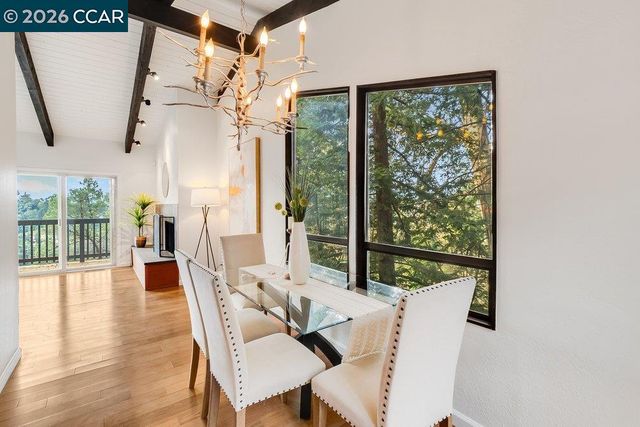 7875 Skyline Blvd, Oakland, CA 94611