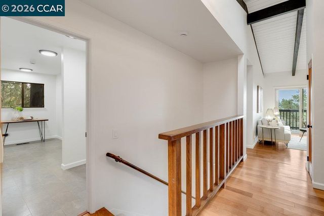 7875 Skyline Blvd, Oakland, CA 94611