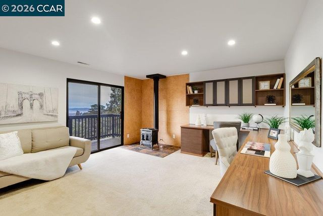 7875 Skyline Blvd, Oakland, CA 94611