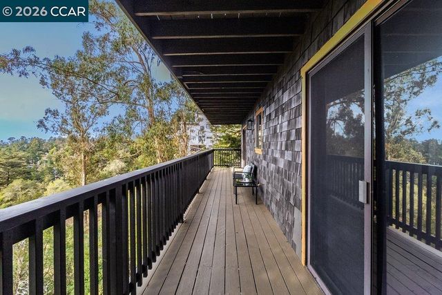 7875 Skyline Blvd, Oakland, CA 94611